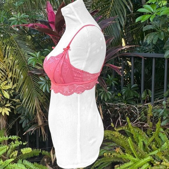 Frederick’s of Hollywood Lace Bralette - Picture 4 of 8